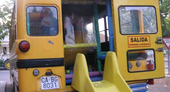 BUS SCHOOL AMERICANO